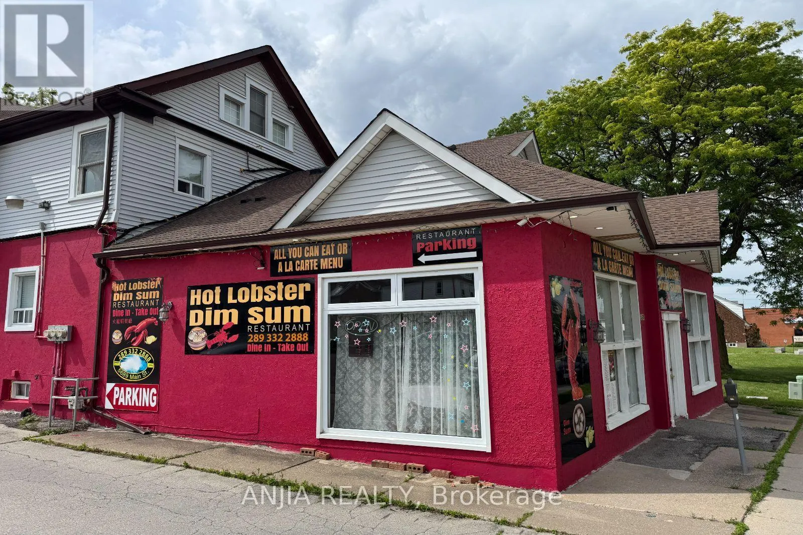 5689 MAIN STREET
