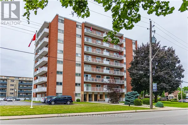 805 - 8 WOODMAN DRIVE S