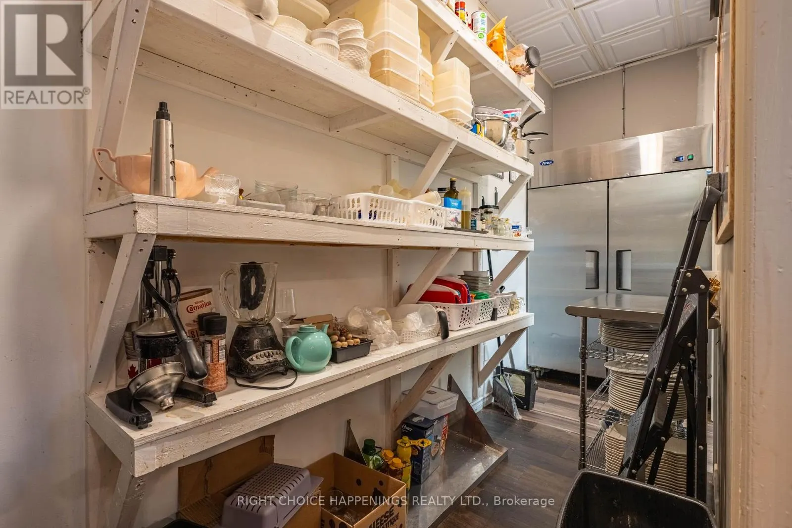 4 - 1161 PELHAM STREET #4