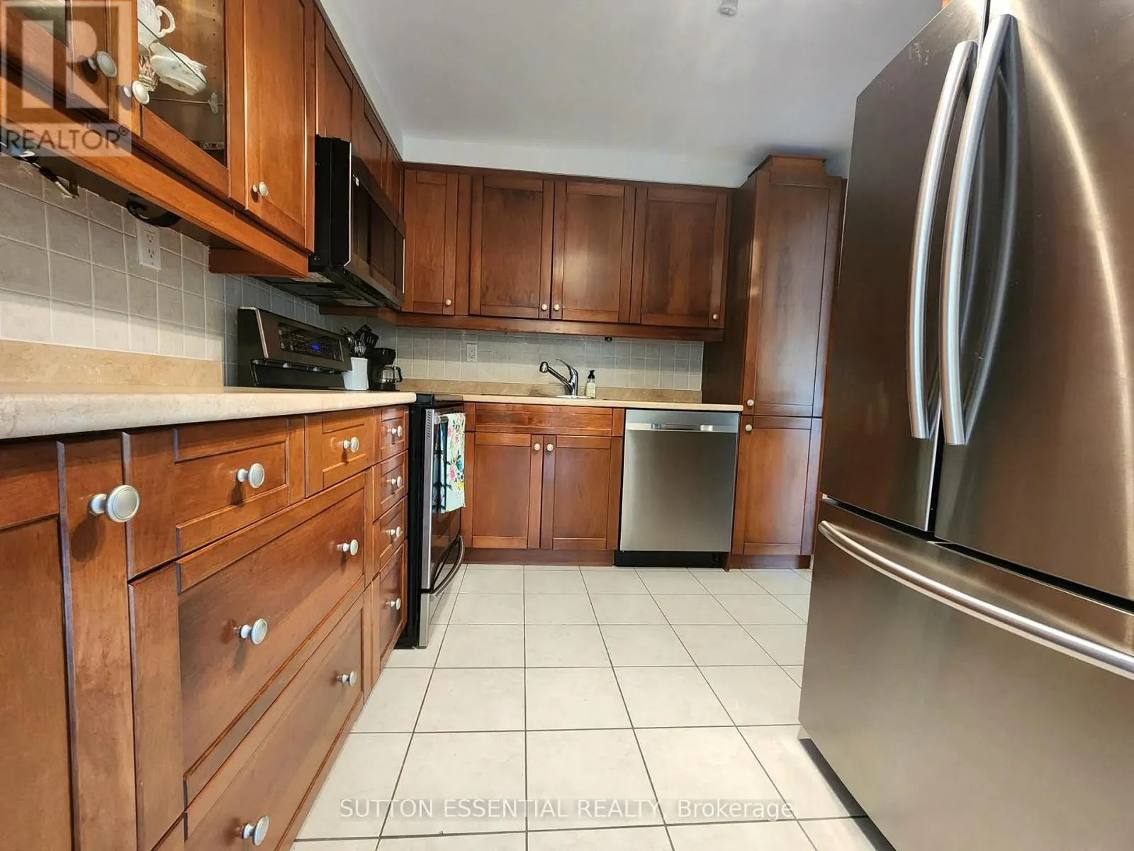 904 - 109 KING STREET E