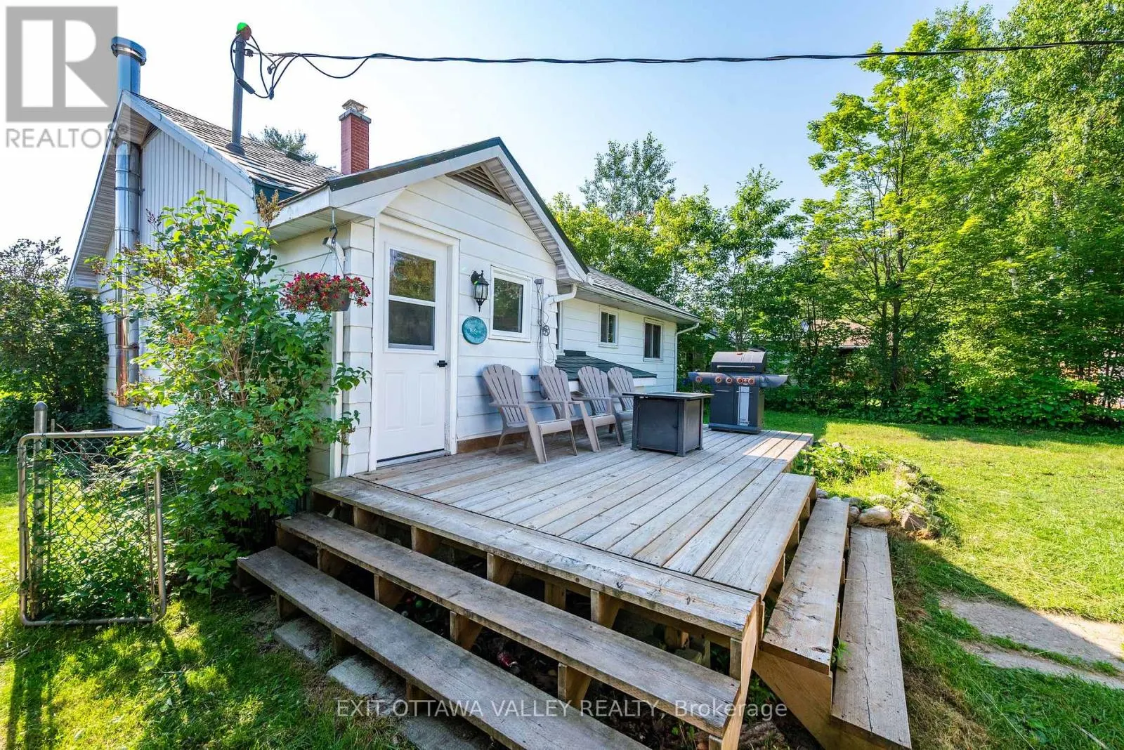 41 HURON STREET