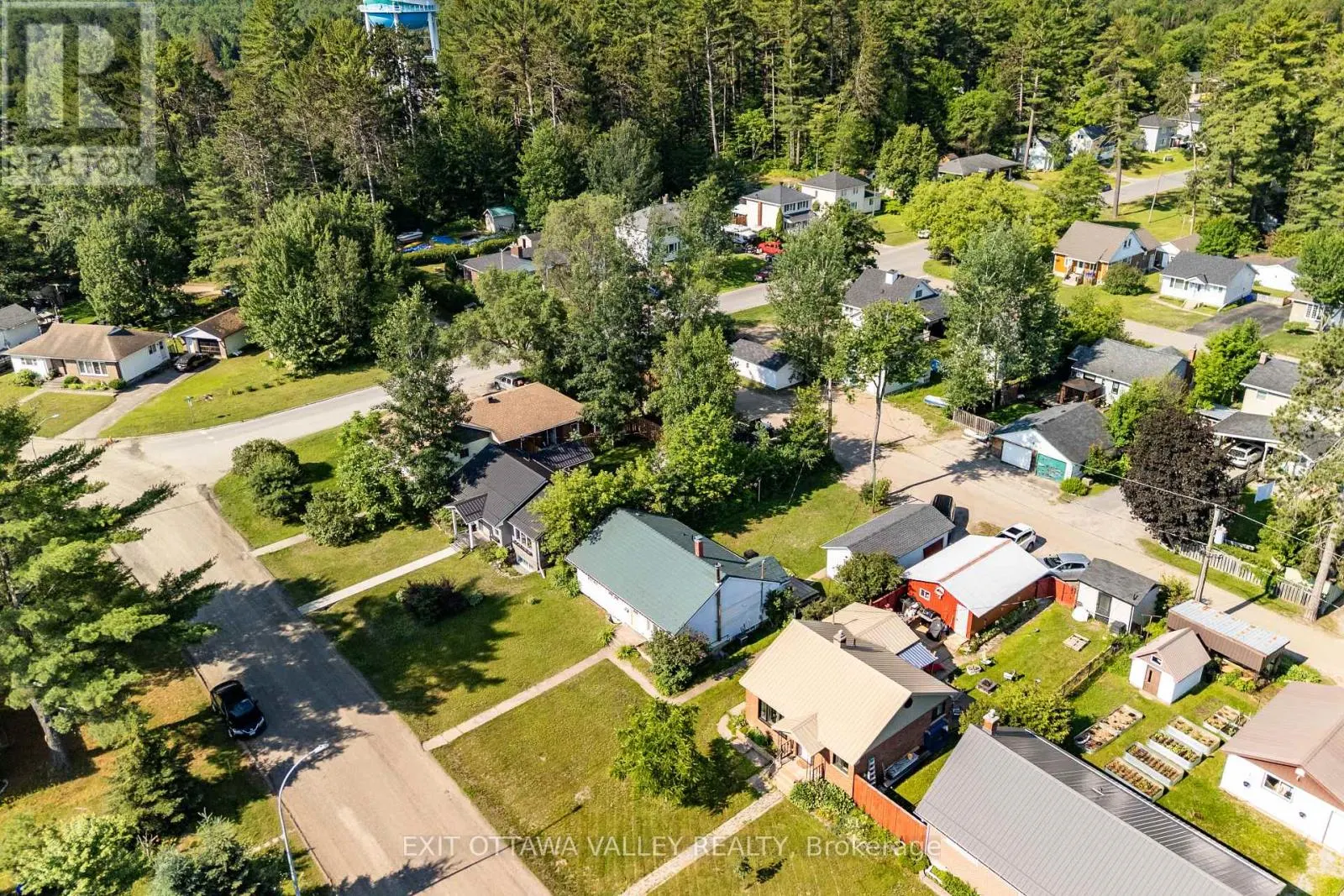 41 HURON STREET