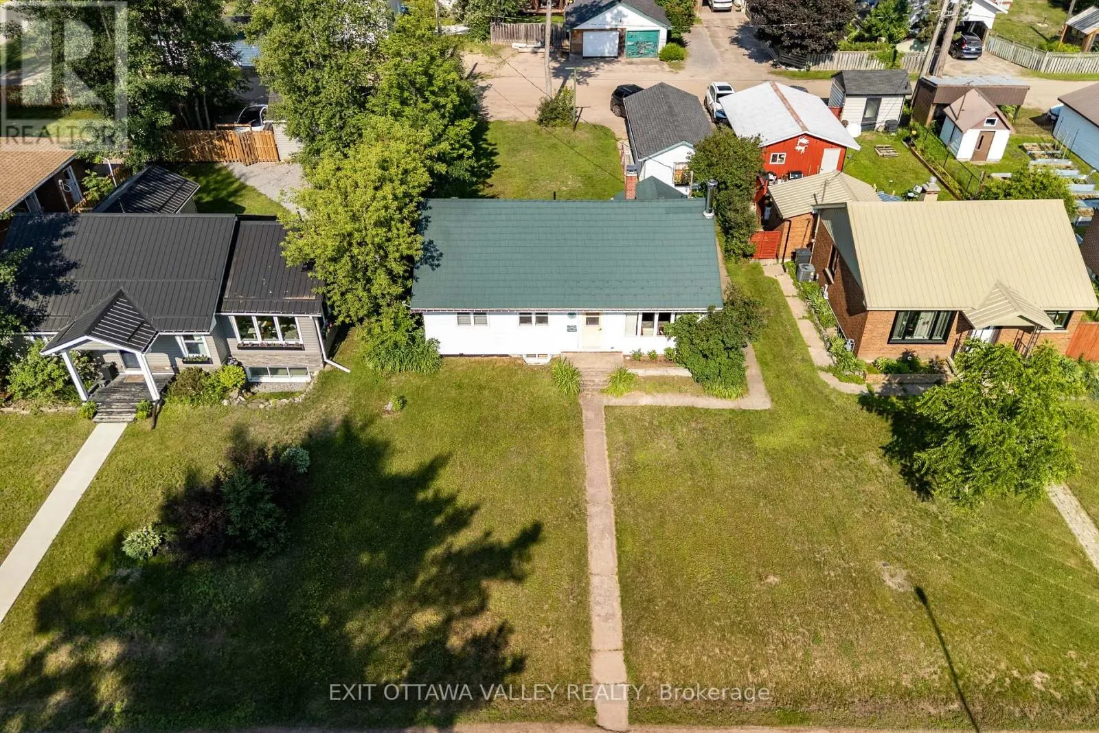 41 HURON STREET