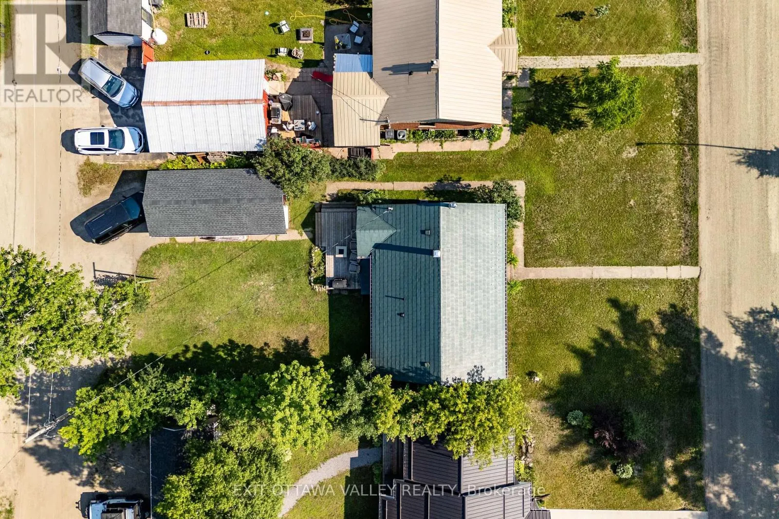 41 HURON STREET