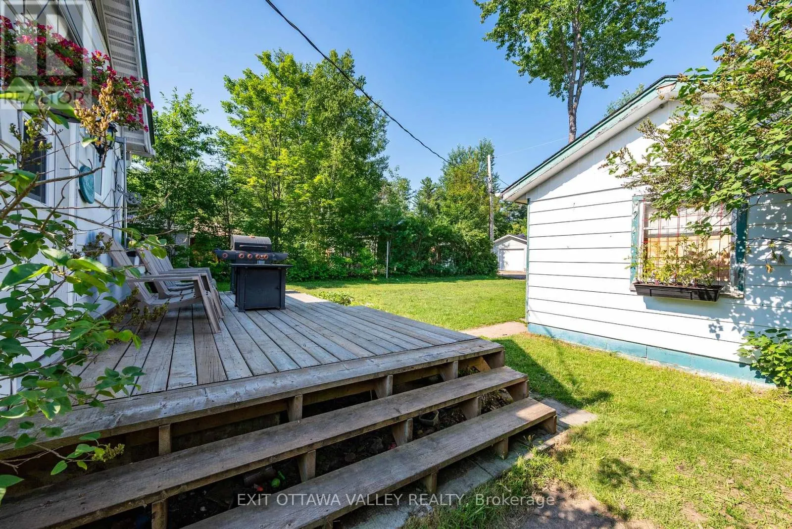41 HURON STREET