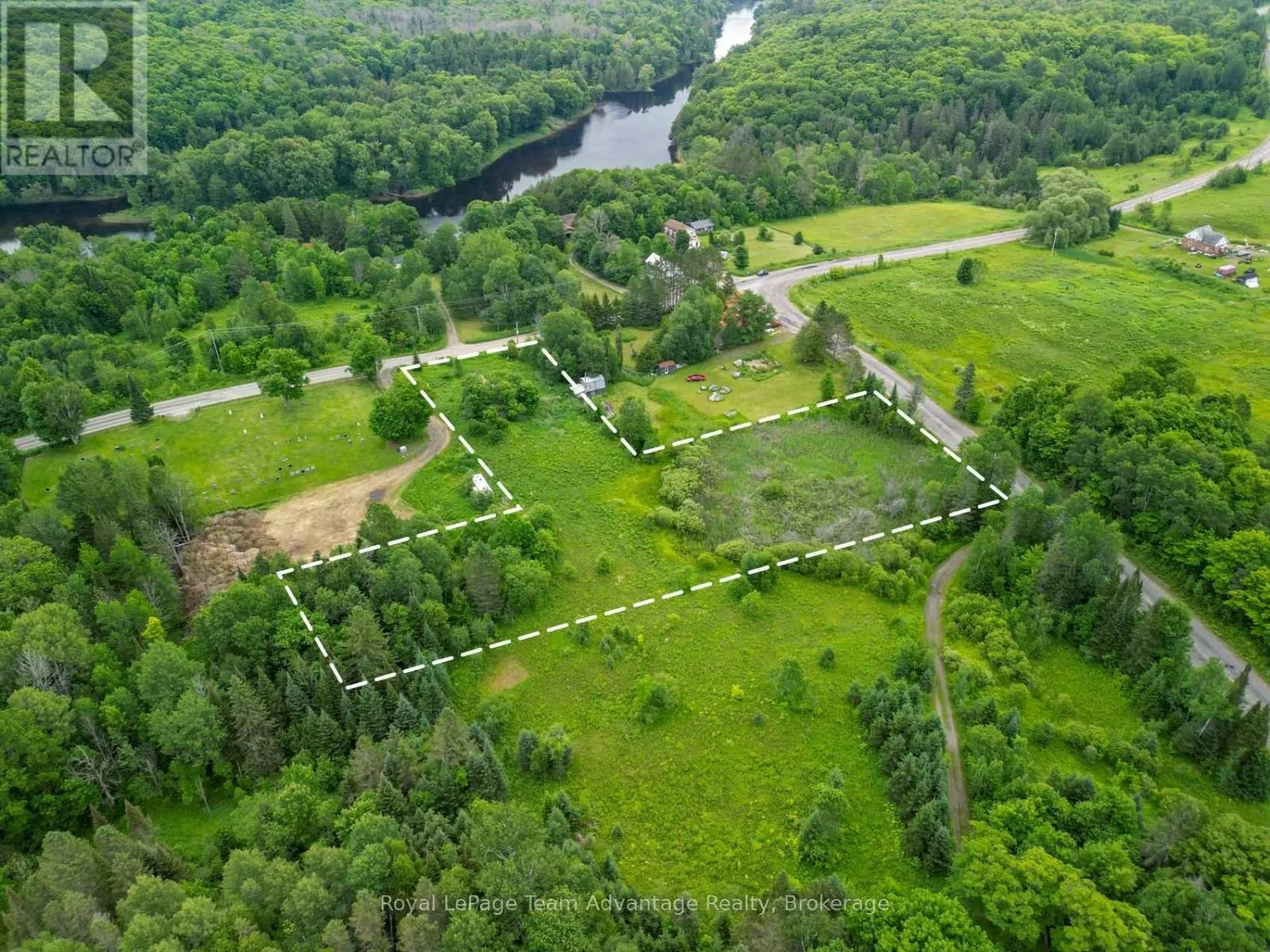 2 MAPLE ISLAND ROAD
