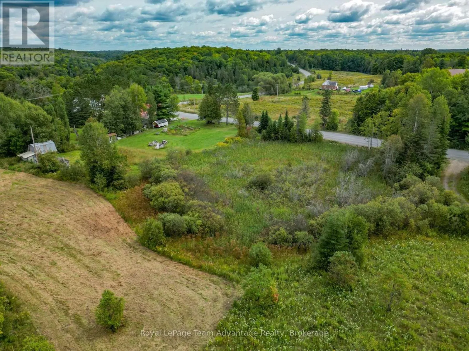 2 MAPLE ISLAND ROAD