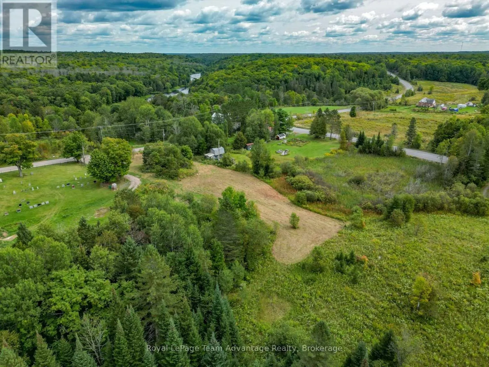 2 MAPLE ISLAND ROAD