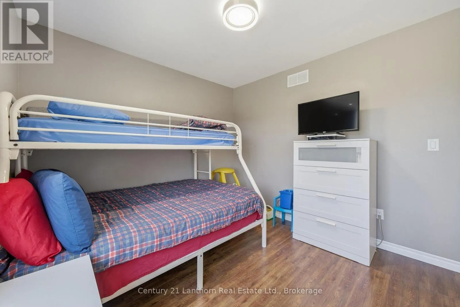 656A COOPER ROAD