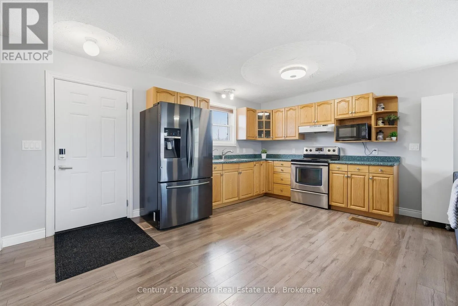 656A COOPER ROAD