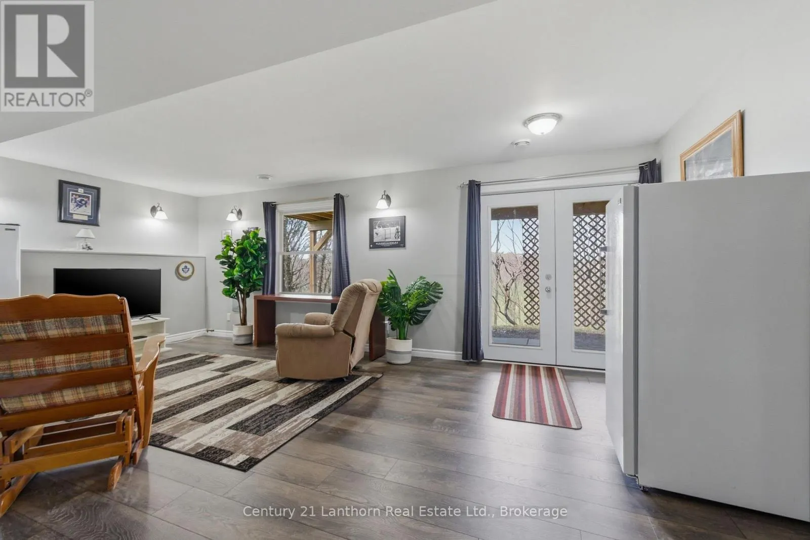 656A COOPER ROAD