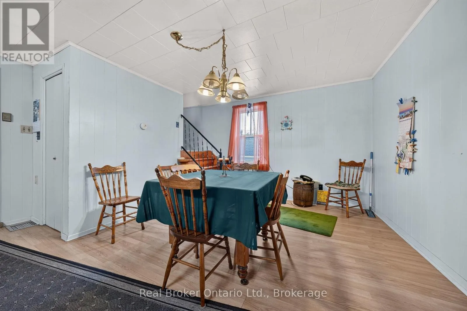 9033 ERIN GARAFRAXA TOWNLINE