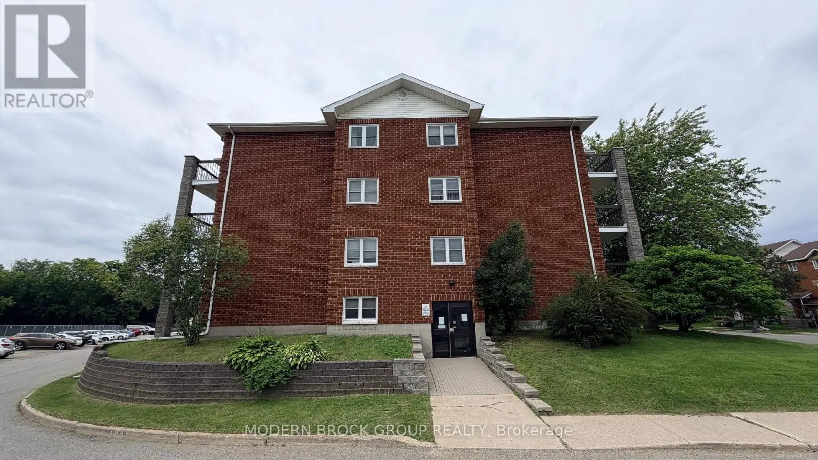 405 - 21 LISTON AVENUE