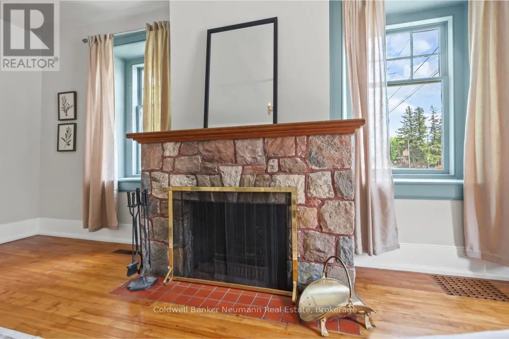 52 BROCK ROAD S