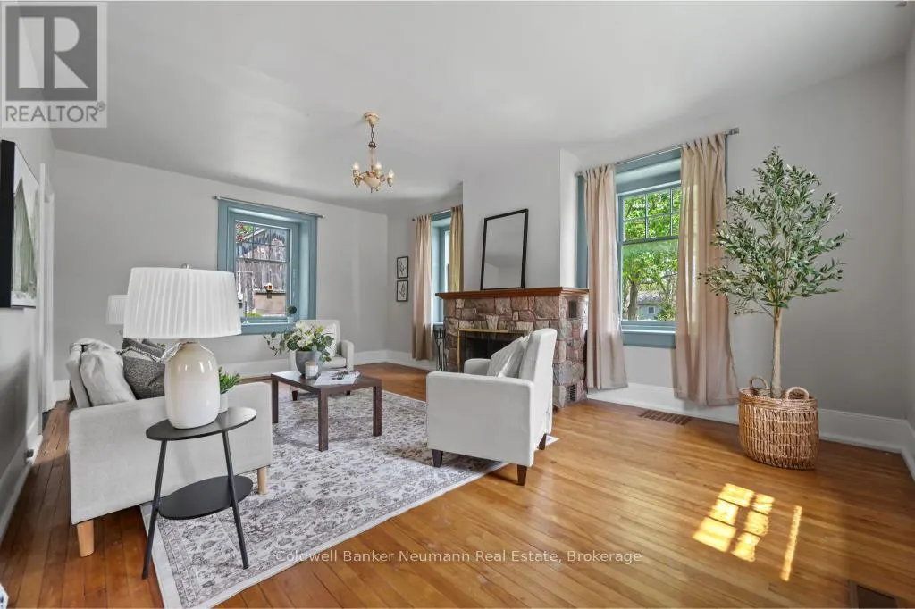 52 BROCK ROAD S