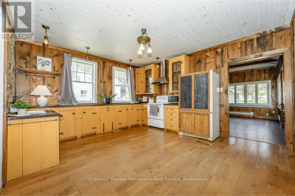 52 BROCK ROAD S