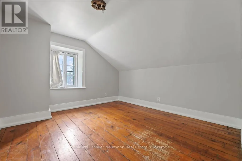 52 BROCK ROAD S