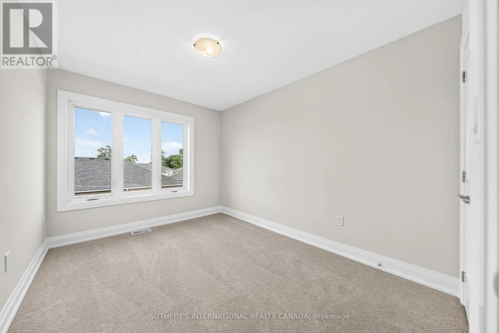 14 - 675 VICTORIA ROAD N