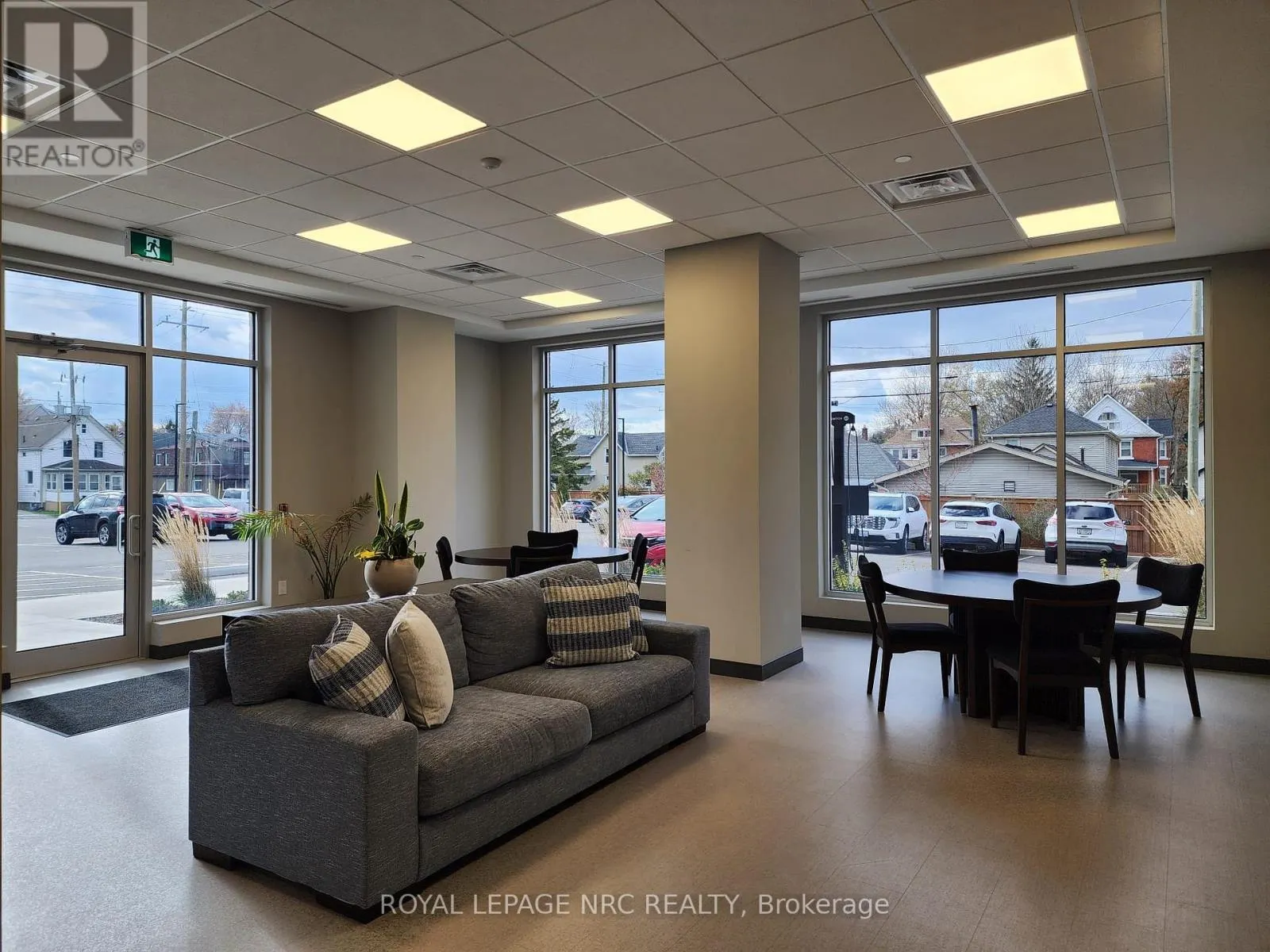 204 - 118 WEST STREET #204