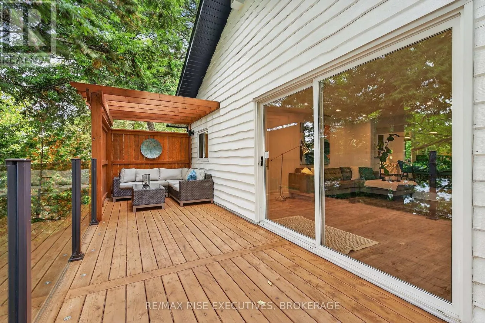 973 FOSTER BAY LANE
