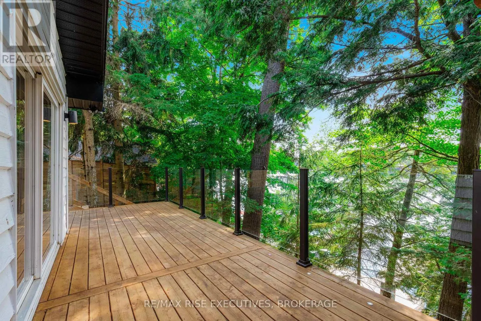 973 FOSTER BAY LANE