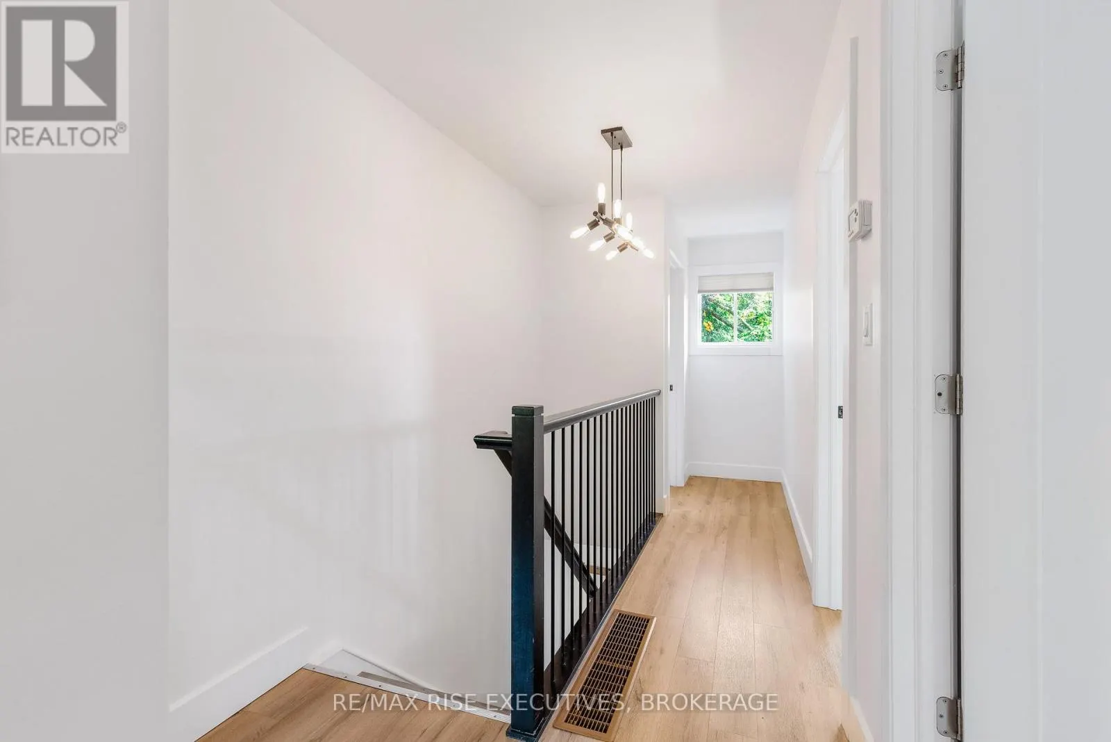 973 FOSTER BAY LANE