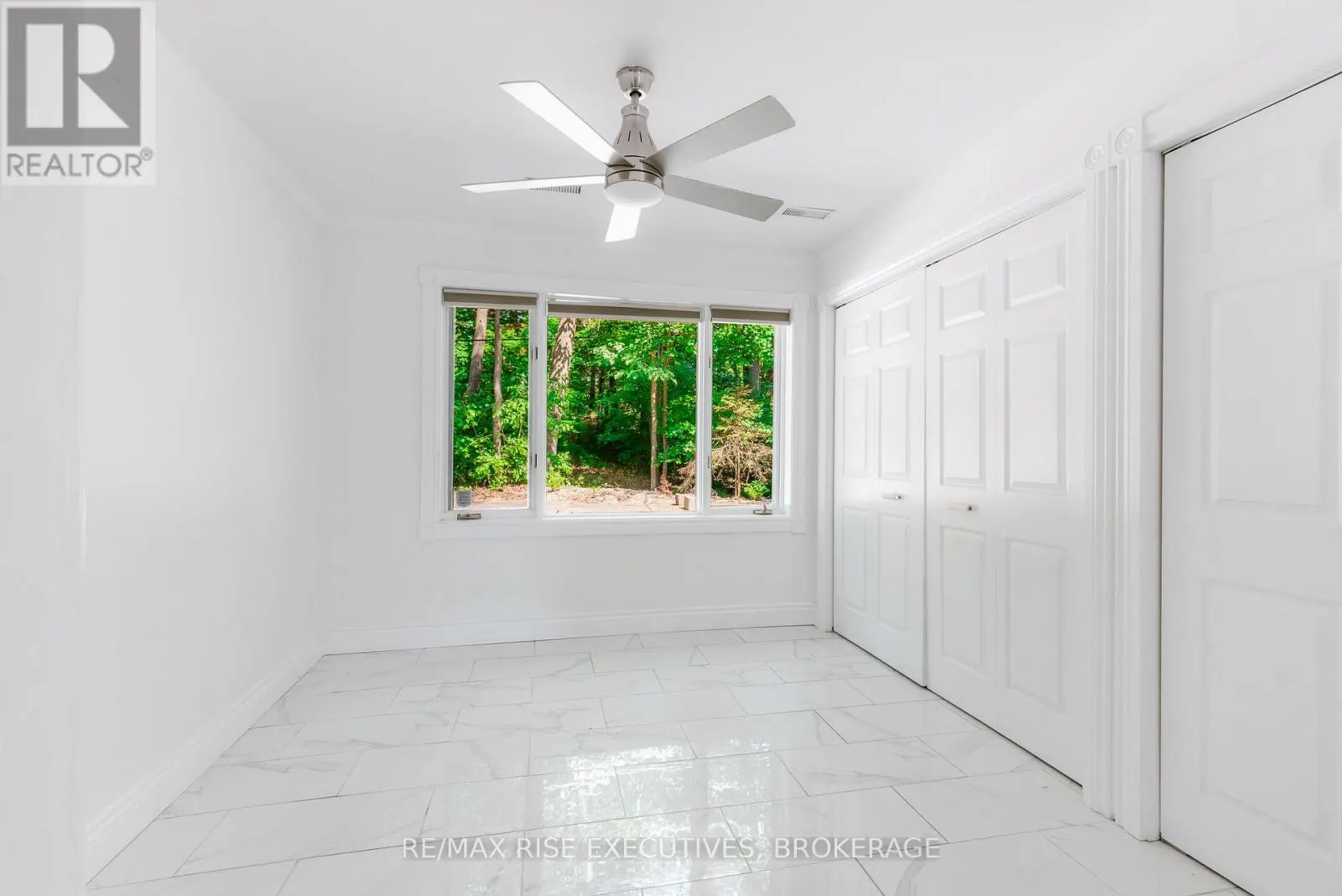 973 FOSTER BAY LANE
