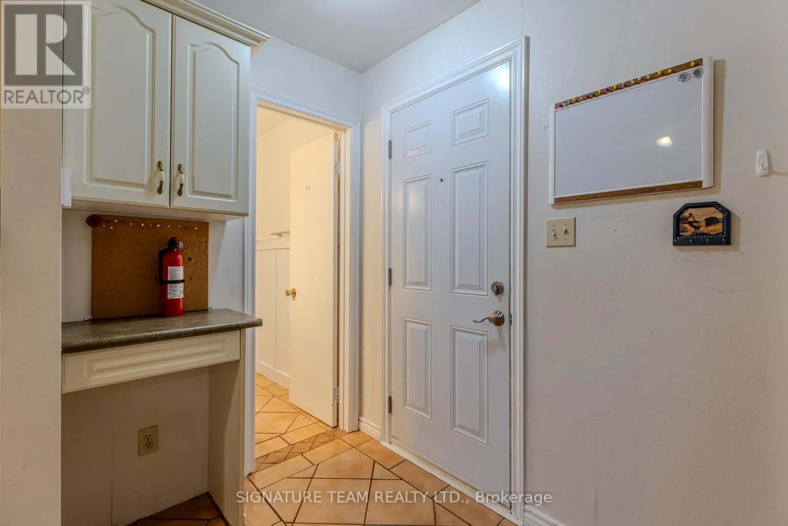 401 BROADVIEW DRIVE