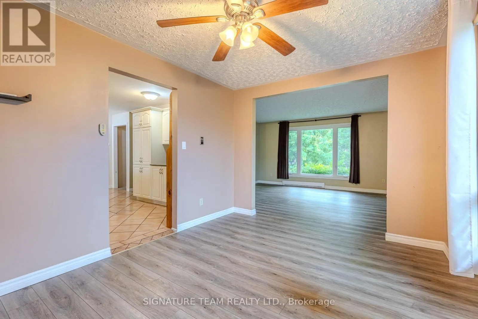 401 BROADVIEW DRIVE