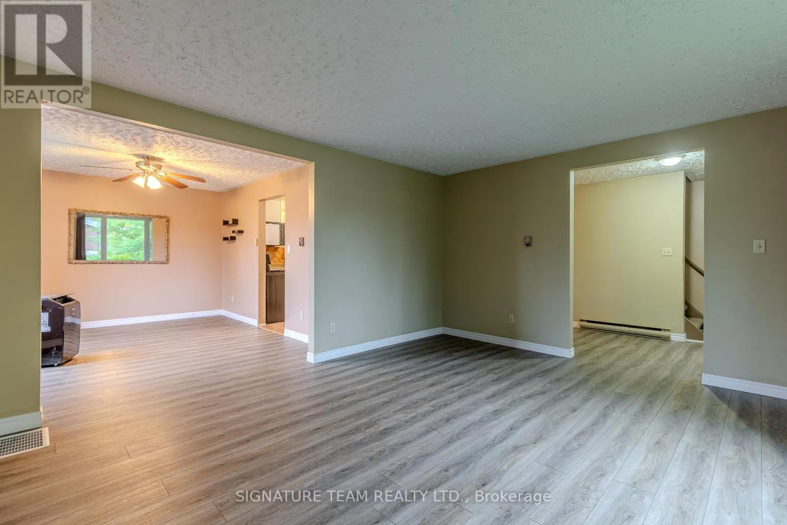 401 BROADVIEW DRIVE