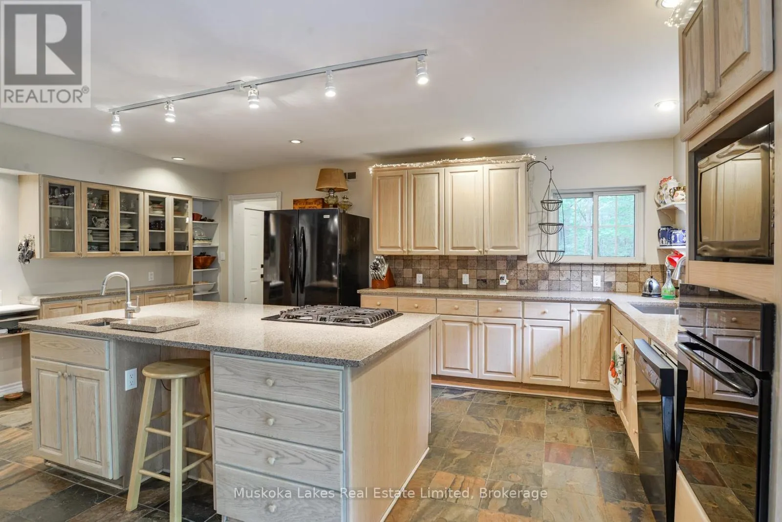 1115 PARTRIDGE LANE
