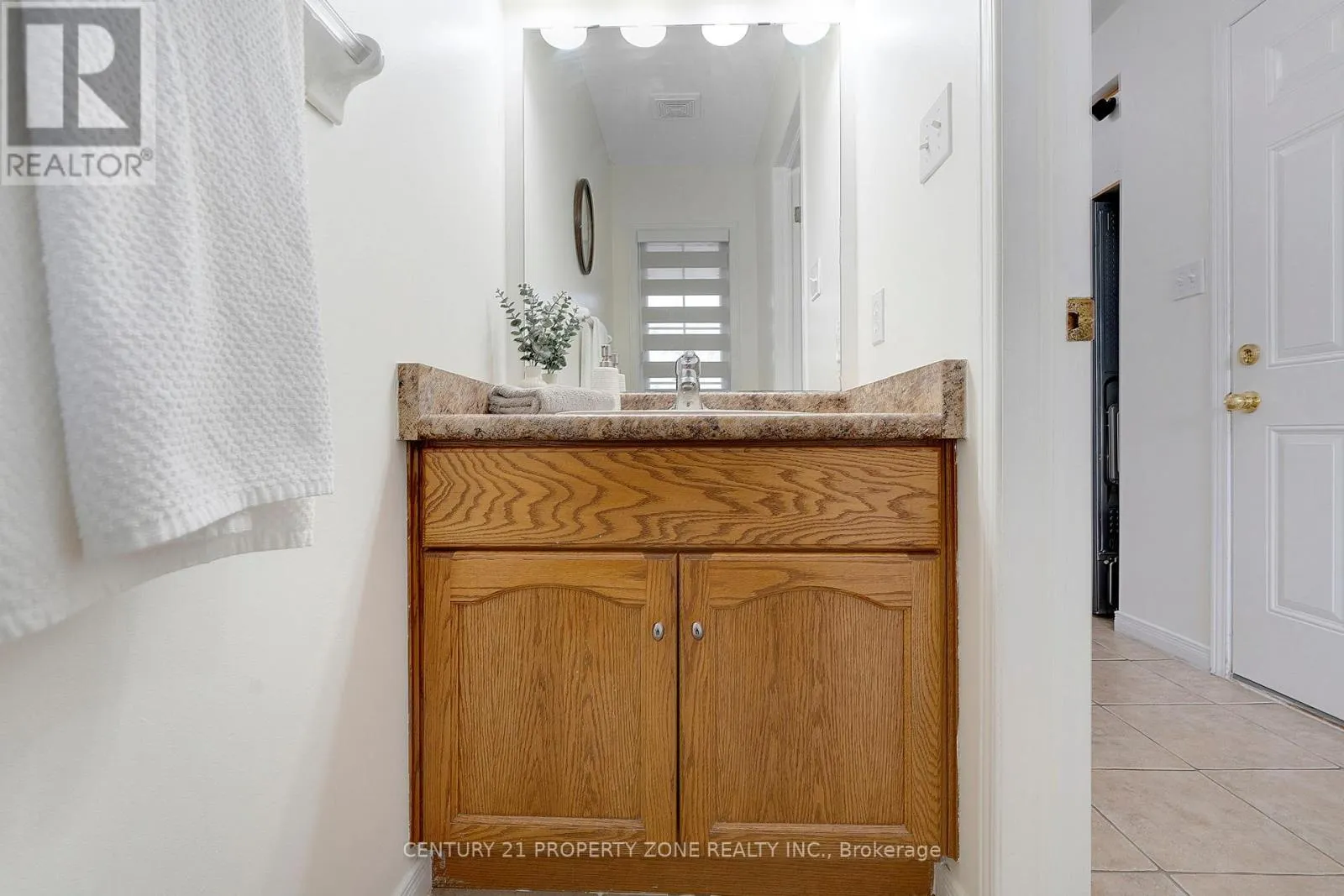35 - 210 DAWN AVENUE