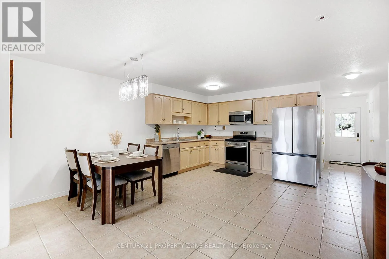 35 - 210 DAWN AVENUE