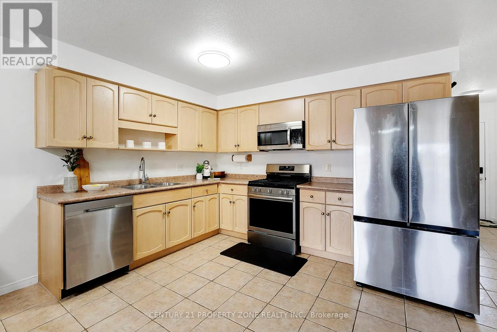 35 - 210 DAWN AVENUE