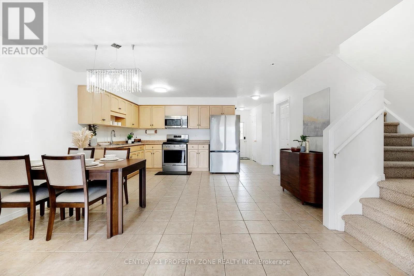 35 - 210 DAWN AVENUE