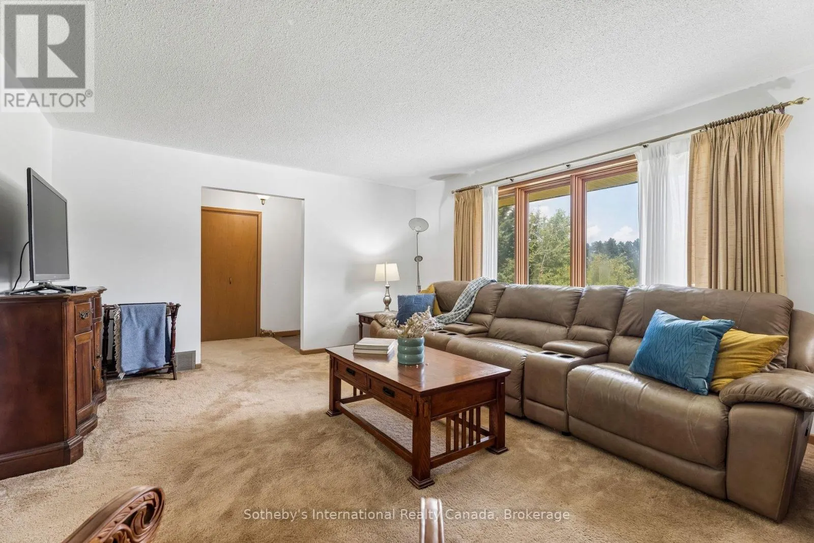 938400 AIRPORT ROAD
