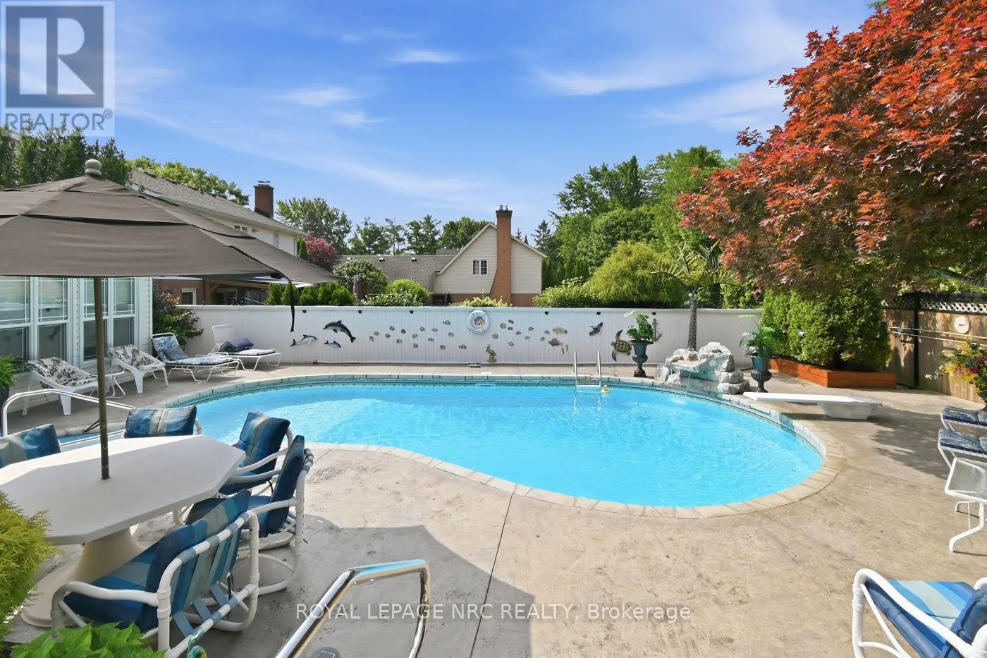 4 GREENVALE COURT