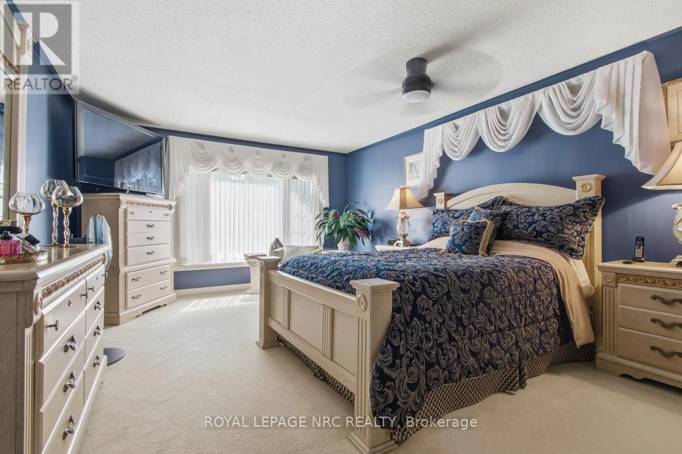 4 GREENVALE COURT