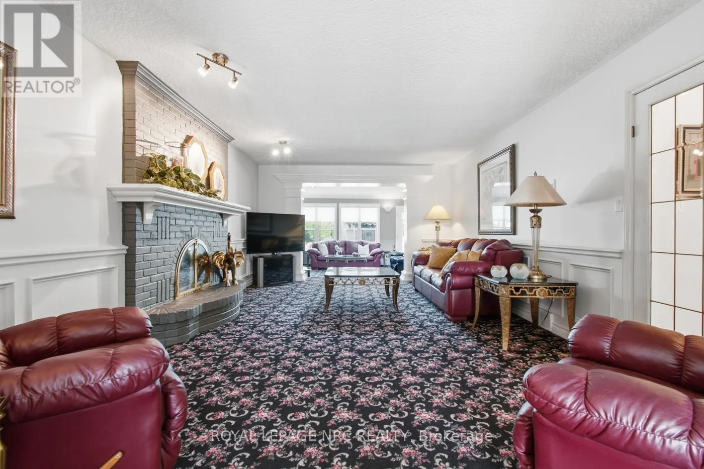 4 GREENVALE COURT