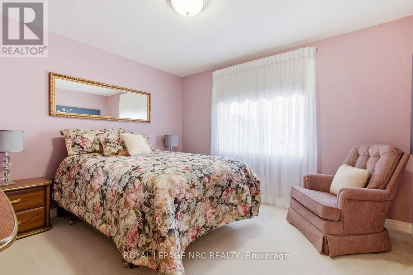 4 GREENVALE COURT