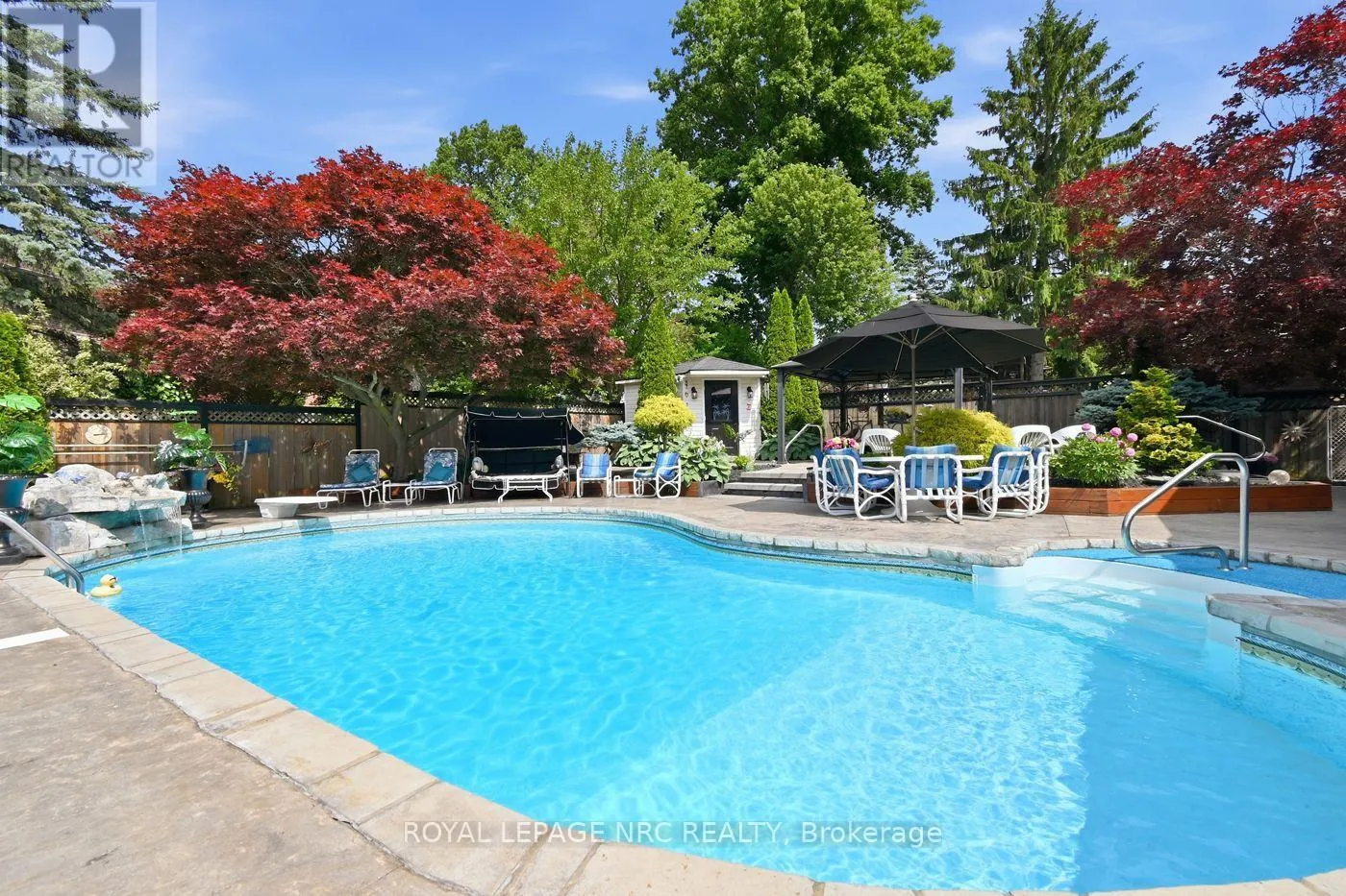 4 GREENVALE COURT