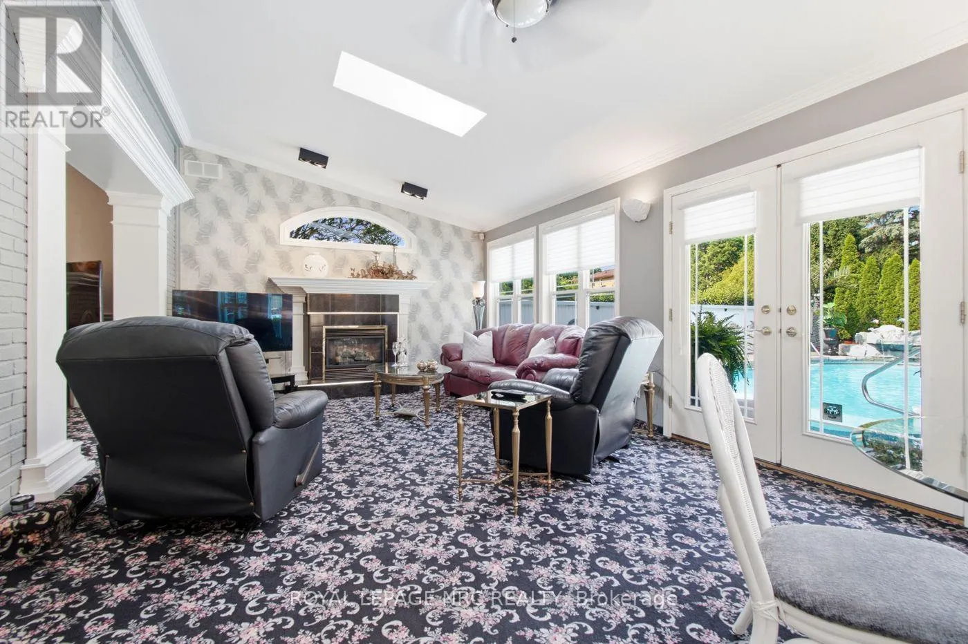 4 GREENVALE COURT
