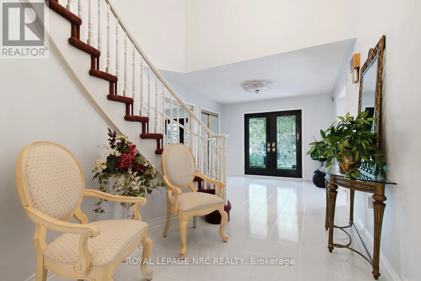 4 GREENVALE COURT