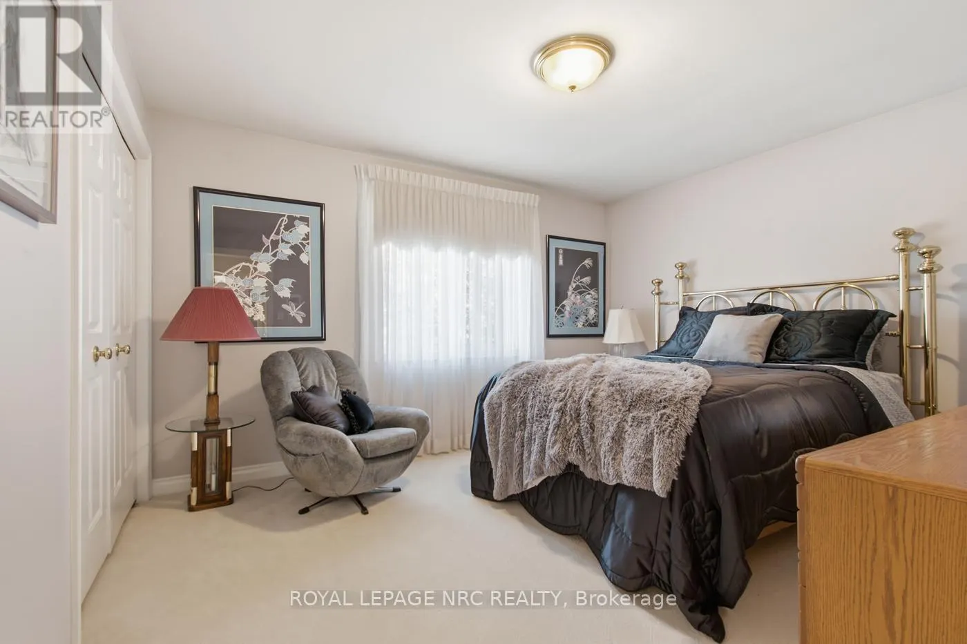 4 GREENVALE COURT