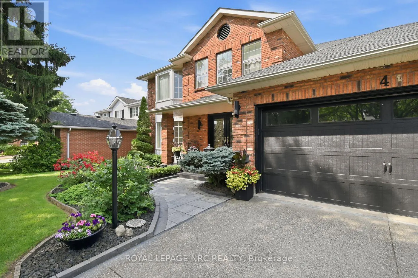 4 GREENVALE COURT