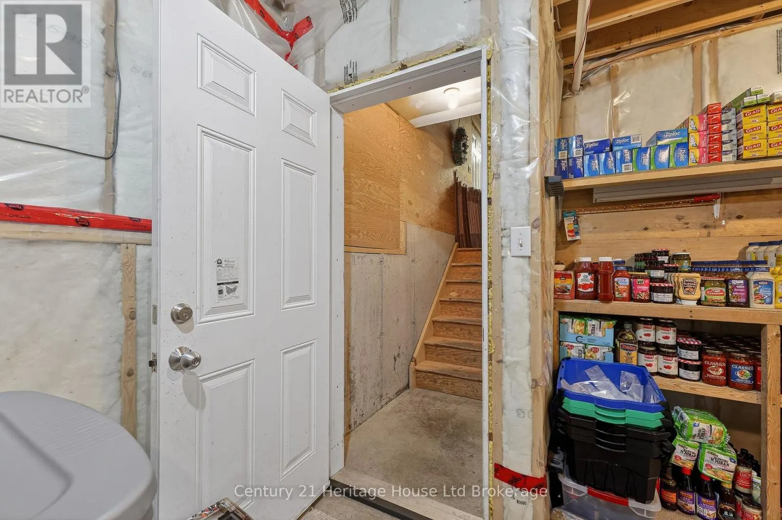 9 WEST STREET N