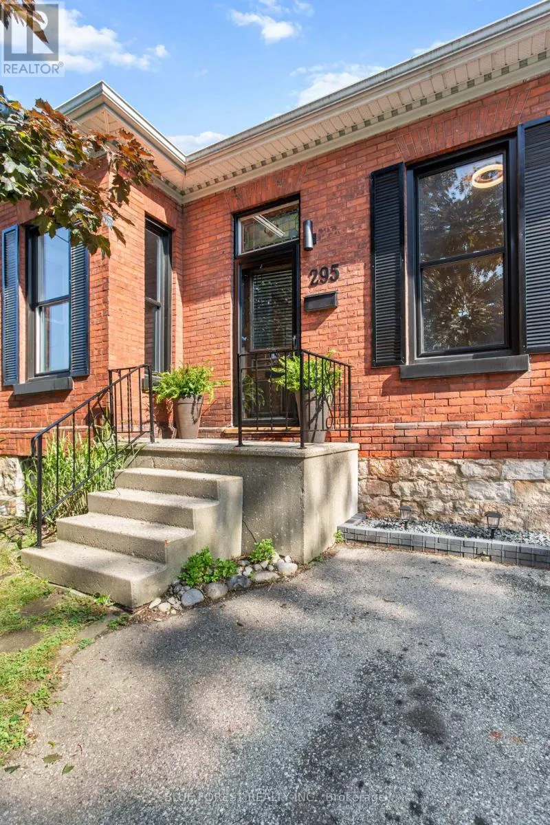 295 BULLER STREET