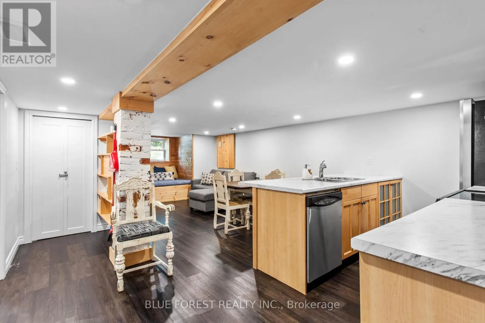 295 BULLER STREET
