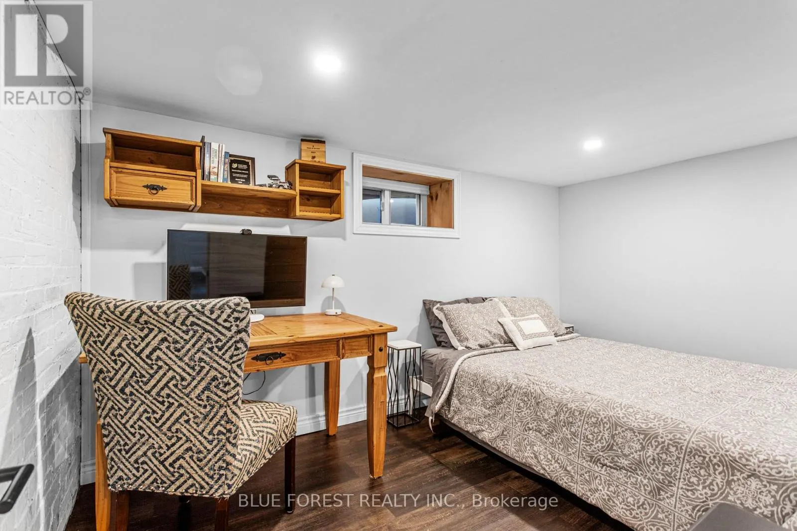 295 BULLER STREET