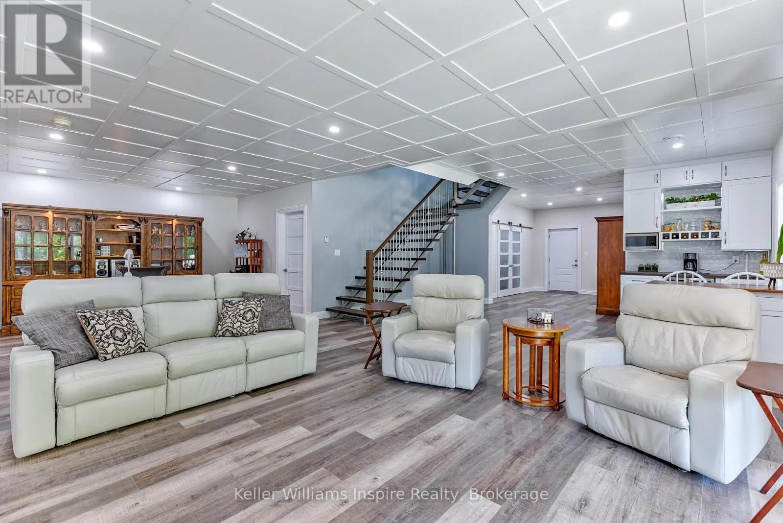 402 LAPASSE ROAD